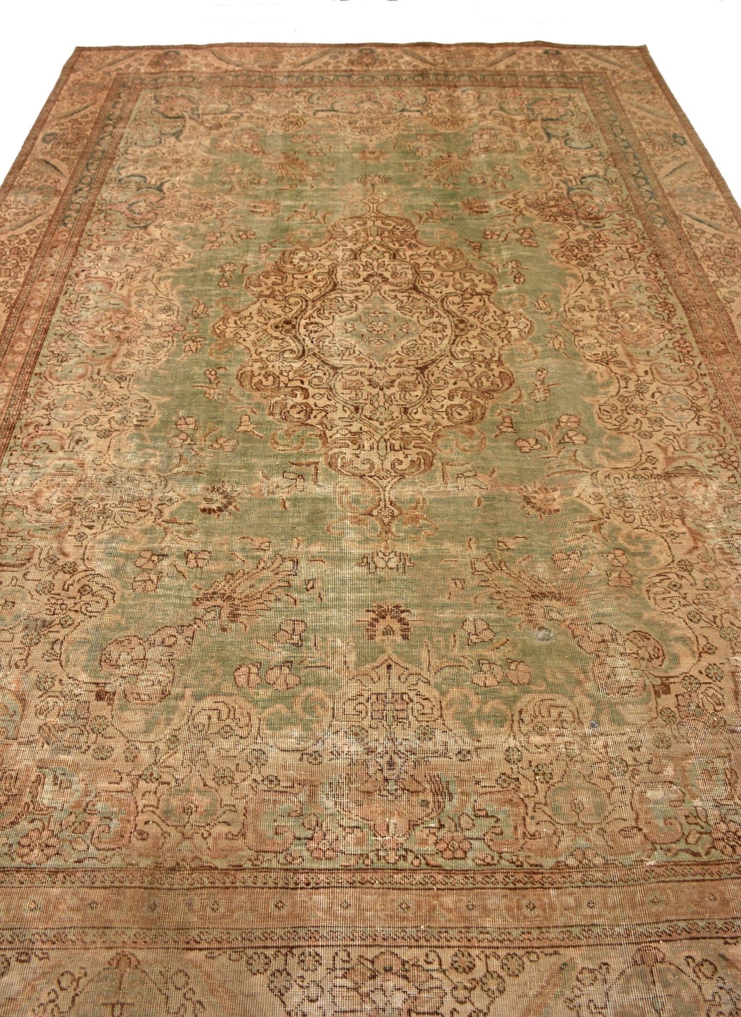 VINTAGE-TABRIZ