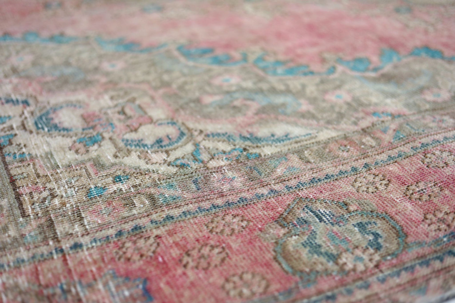 VINTAGE-TABRIZ