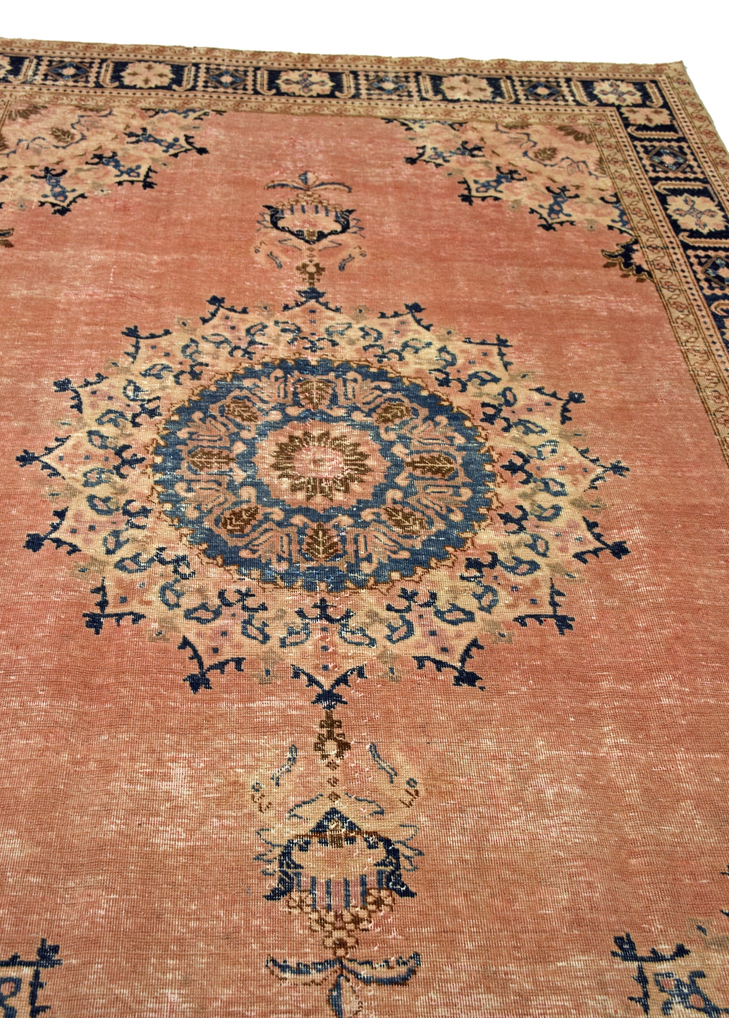 VINTAGE-TABRIZ